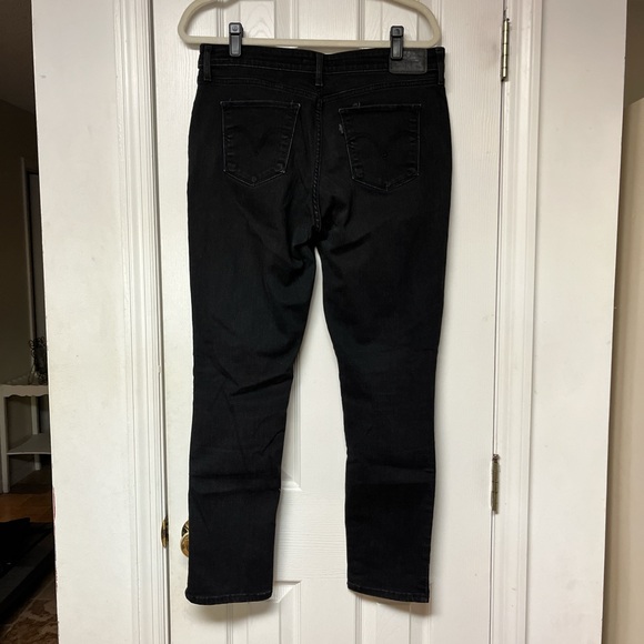 Levi’s Black Stretch Denim Classic Mid-Rise Skinny Jeans - Picture 4 of 8